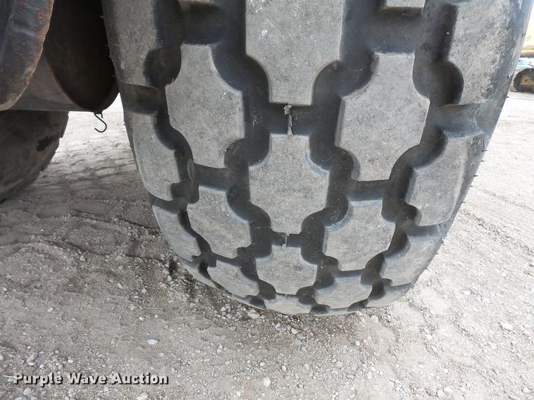 image for item DV9719 2002 Ingersoll Rand SD122DX single drum vibratory roller