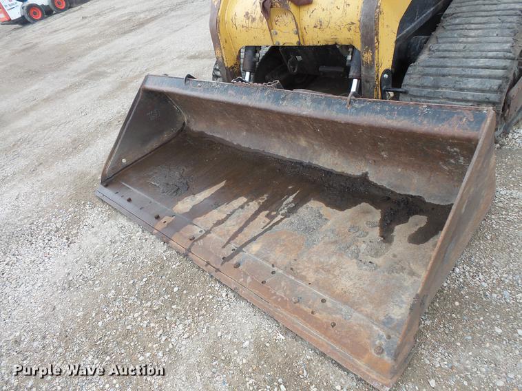 image for item DV9720 2007 Caterpillar 287B skid steer