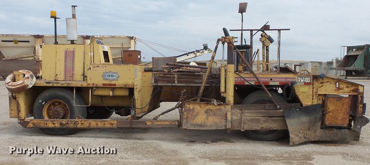 image for item DV9721 Blaw Knox RW-100 road widener