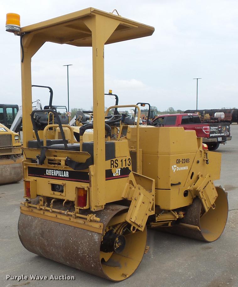 image for item DV9722 Caterpillar CB-224B double drum vibratory roller