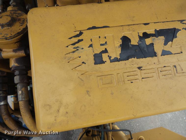 image for item DV9722 Caterpillar CB-224B double drum vibratory roller