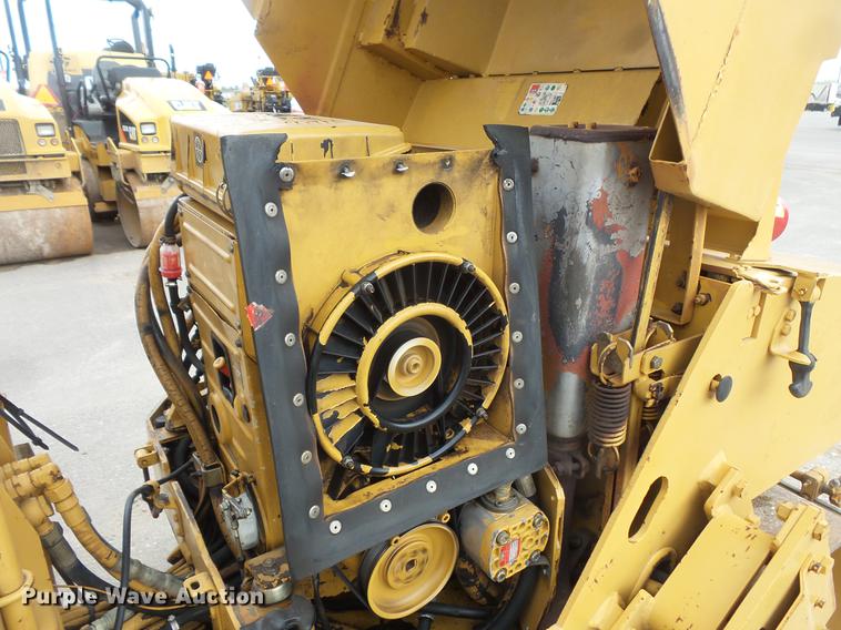image for item DV9722 Caterpillar CB-224B double drum vibratory roller