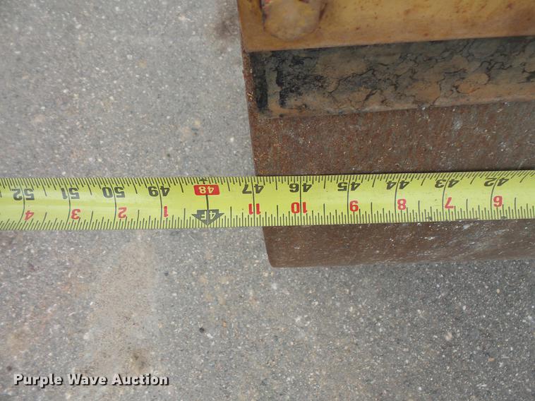 image for item DV9722 Caterpillar CB-224B double drum vibratory roller