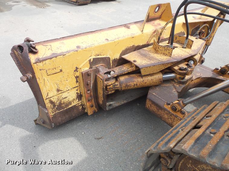 image for item DV9723 Case 550G dozer
