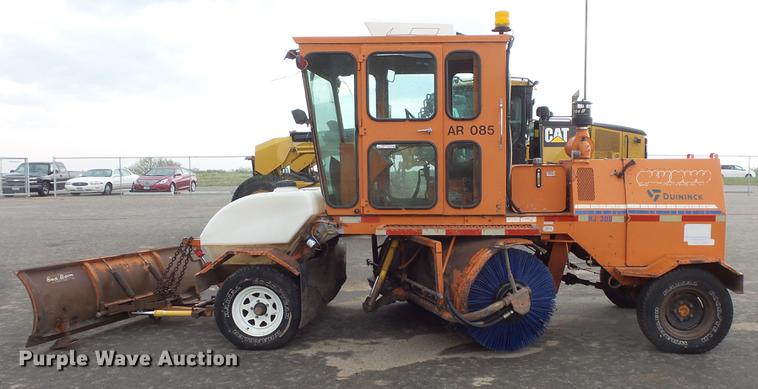 image for item DV9724 1997 Broce Broom RJ-300 broom