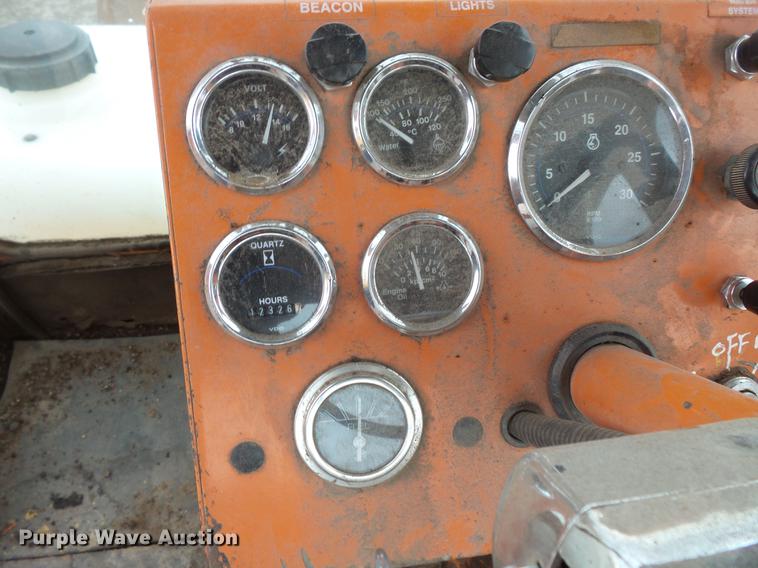 image for item DV9724 1997 Broce Broom RJ-300 broom