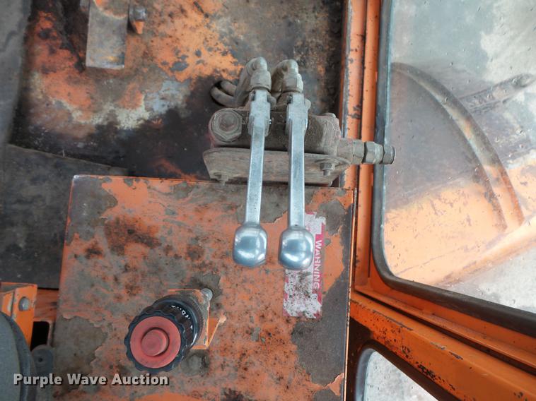 image for item DV9724 1997 Broce Broom RJ-300 broom