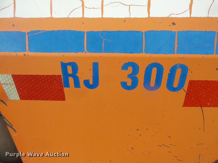 image for item DV9724 1997 Broce Broom RJ-300 broom