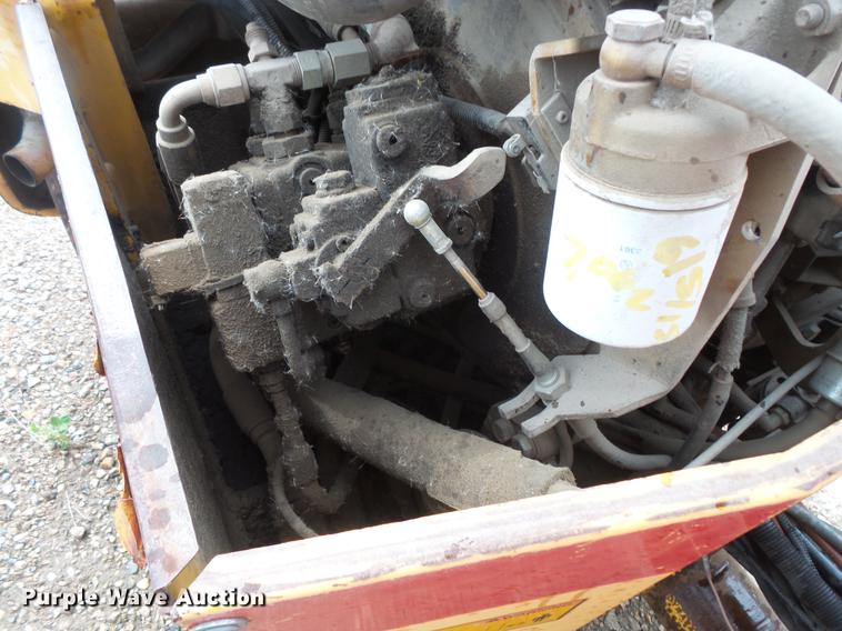 image for item DV9725 1995 Dynapac CC122 double drum vibratory roller