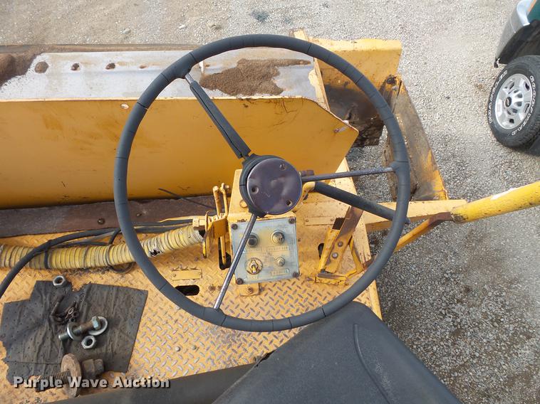 image for item DV9726 Blaw Knox RW-195 road widener