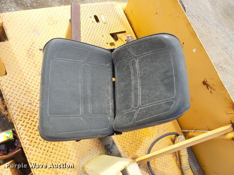 image for item DV9726 Blaw Knox RW-195 road widener