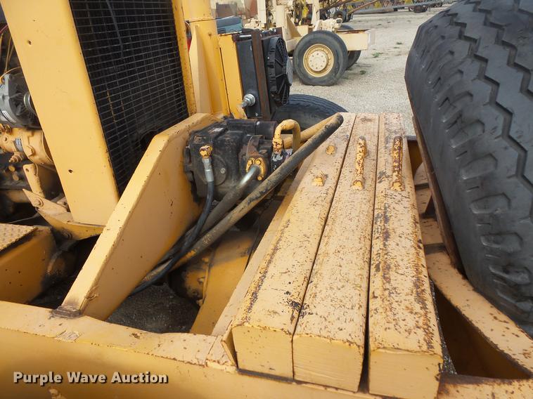 image for item DV9726 Blaw Knox RW-195 road widener