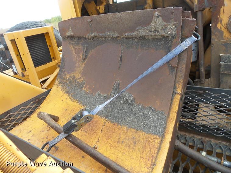 image for item DV9726 Blaw Knox RW-195 road widener