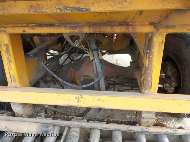 image for item DV9726 Blaw Knox RW-195 road widener