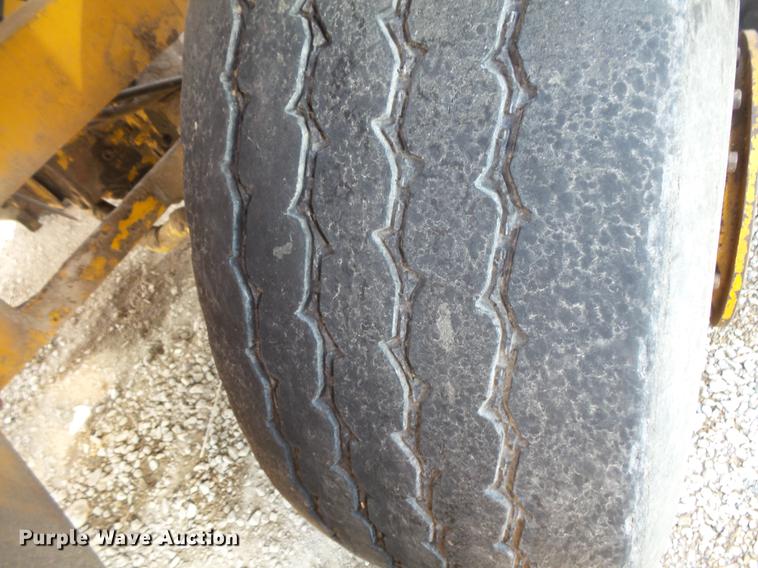 image for item DV9726 Blaw Knox RW-195 road widener