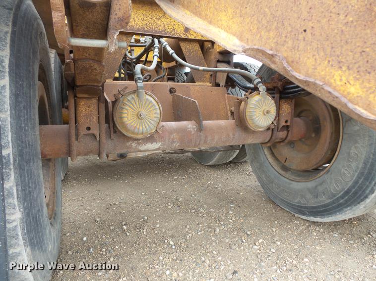 image for item DV9727 1985 Load King bottom dump trailer