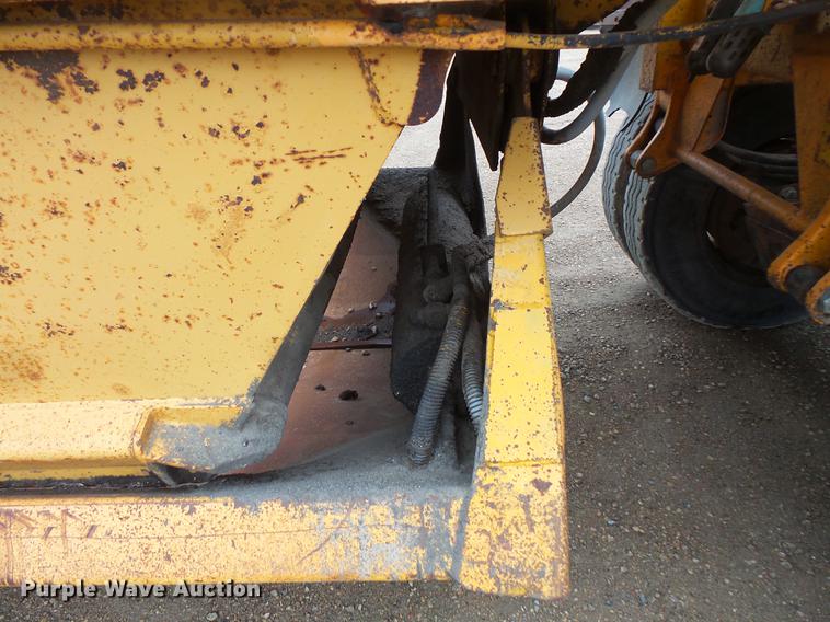 image for item DV9727 1985 Load King bottom dump trailer