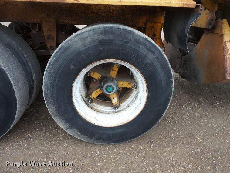 image for item DV9727 1985 Load King bottom dump trailer