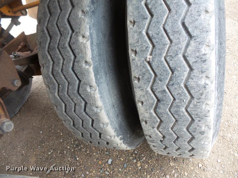 image for item DV9727 1985 Load King bottom dump trailer