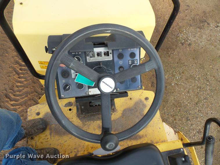 image for item DV9728 2004 Dynapac CC122 double drum vibratory roller