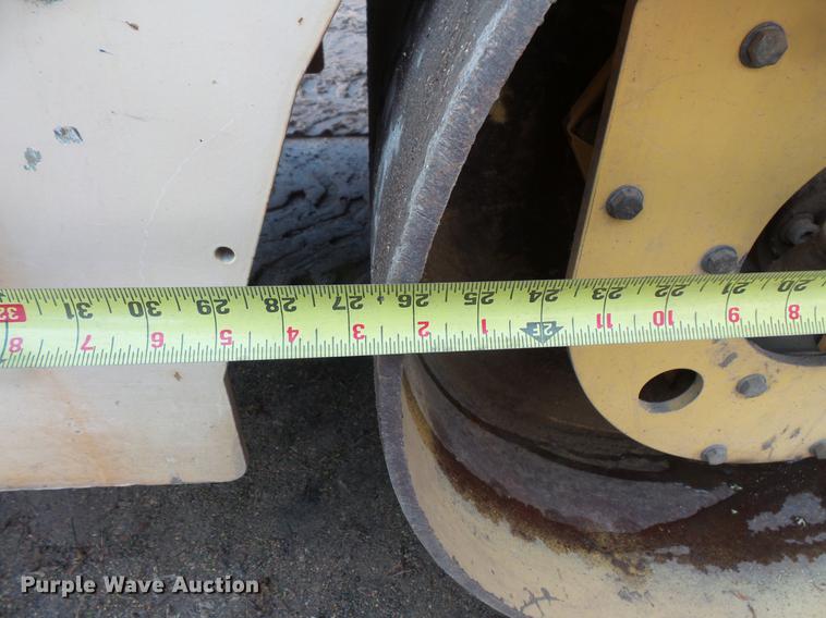 image for item DV9728 2004 Dynapac CC122 double drum vibratory roller