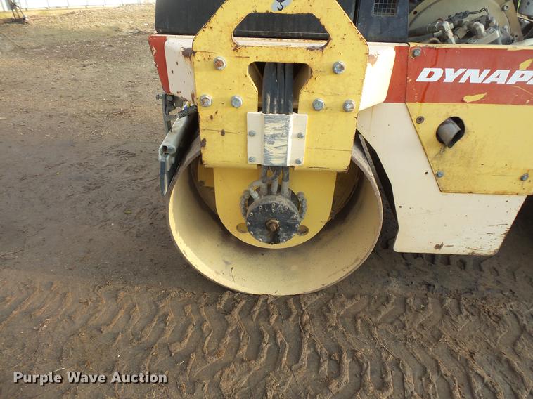 image for item DV9728 2004 Dynapac CC122 double drum vibratory roller
