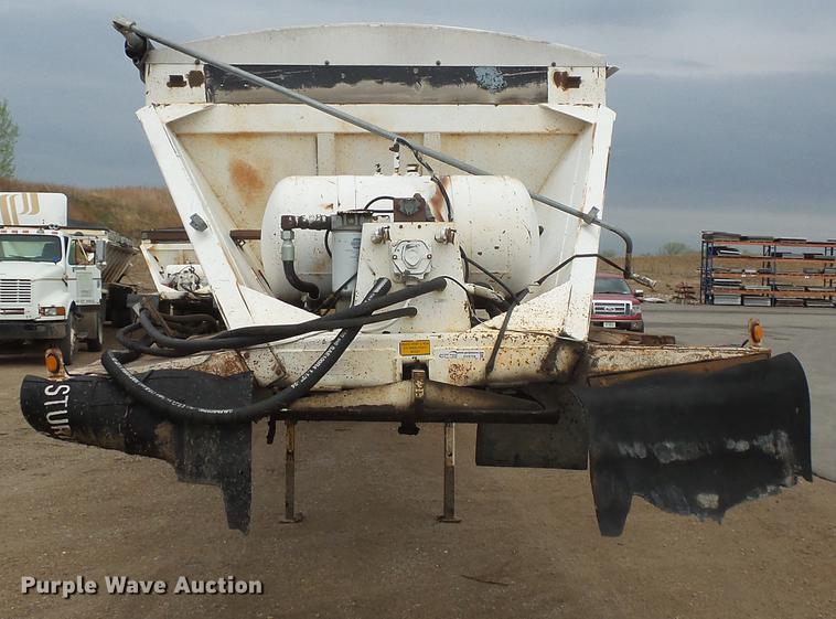 image for item DV9729 1994 Red River LB237 live bottom trailer