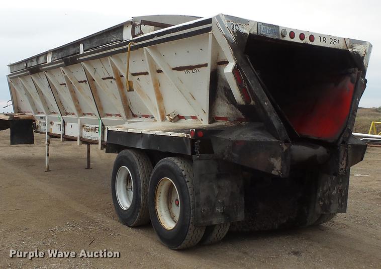 image for item DV9729 1994 Red River LB237 live bottom trailer