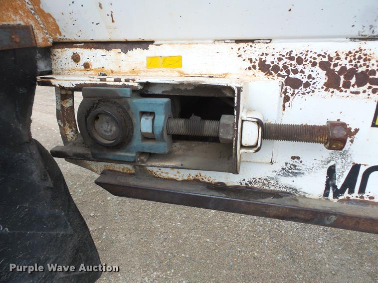 image for item DV9729 1994 Red River LB237 live bottom trailer