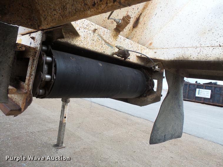 image for item DV9729 1994 Red River LB237 live bottom trailer