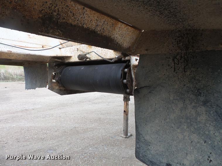 image for item DV9729 1994 Red River LB237 live bottom trailer