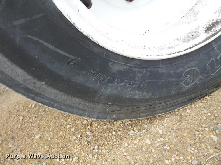 image for item DV9729 1994 Red River LB237 live bottom trailer