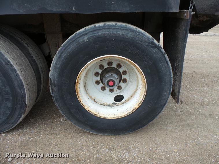 image for item DV9729 1994 Red River LB237 live bottom trailer