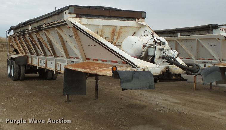 image for item DV9730 1994 Red River LB237 live bottom trailer