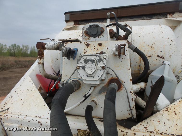 image for item DV9730 1994 Red River LB237 live bottom trailer