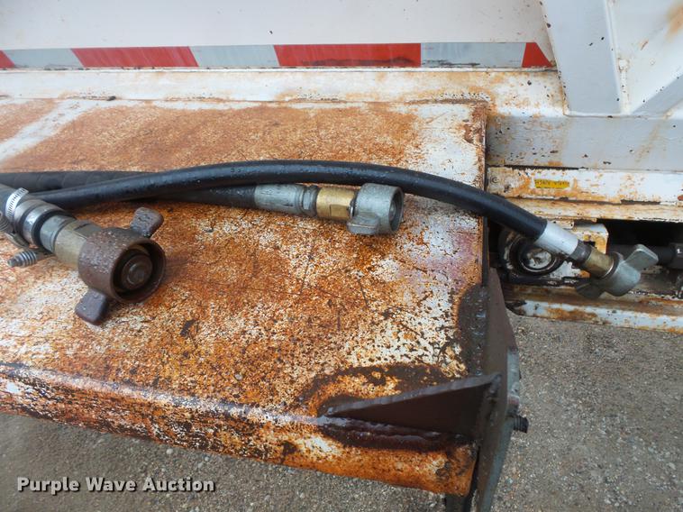 image for item DV9730 1994 Red River LB237 live bottom trailer