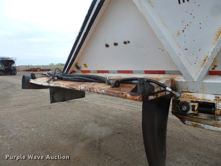 image for item DV9730 1994 Red River LB237 live bottom trailer