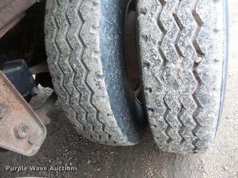 image for item DV9730 1994 Red River LB237 live bottom trailer