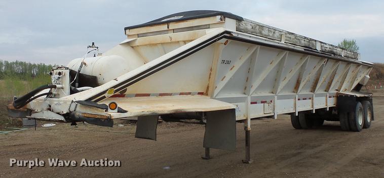 image for item DV9731 1994 Red River LB237 live bottom trailer