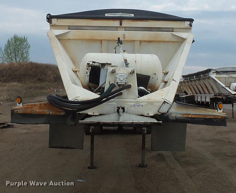image for item DV9731 1994 Red River LB237 live bottom trailer