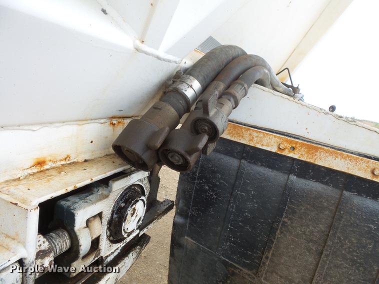 image for item DV9731 1994 Red River LB237 live bottom trailer