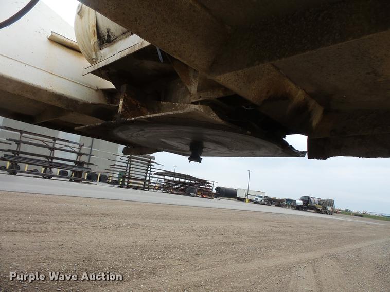 image for item DV9731 1994 Red River LB237 live bottom trailer