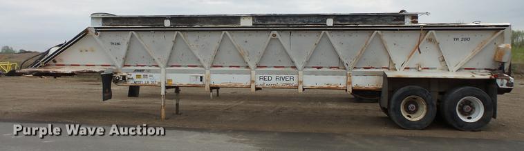 image for item DV9732 1994 Red River LB237 live bottom trailer