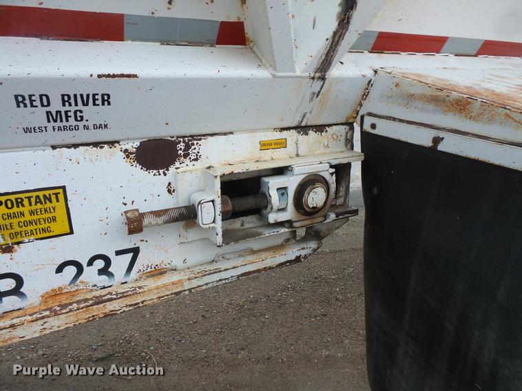image for item DV9732 1994 Red River LB237 live bottom trailer