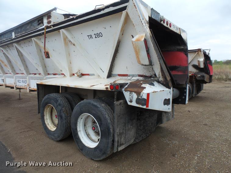 image for item DV9732 1994 Red River LB237 live bottom trailer