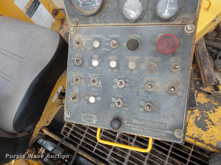 image for item DV9733 Blaw Knox PF-4410 paver