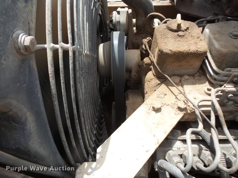 image for item DV9733 Blaw Knox PF-4410 paver