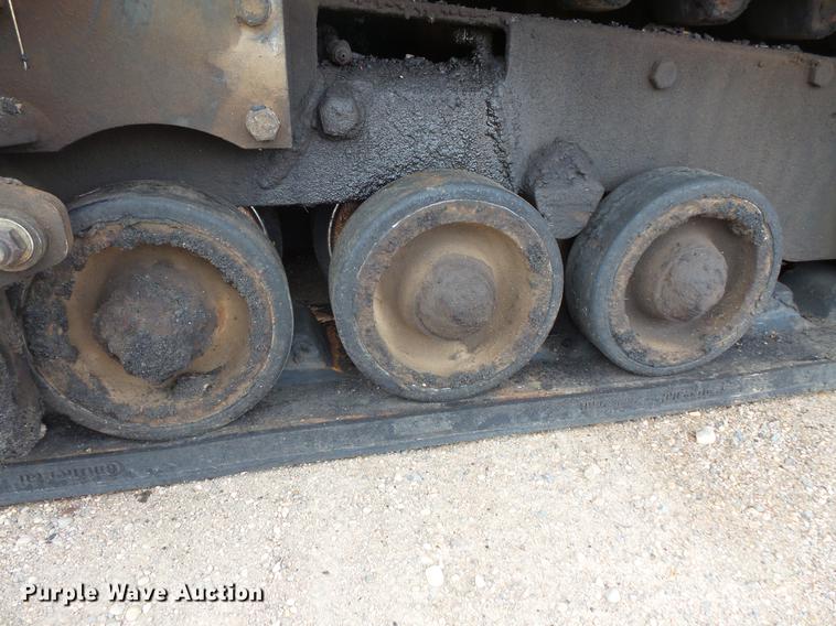 image for item DV9733 Blaw Knox PF-4410 paver