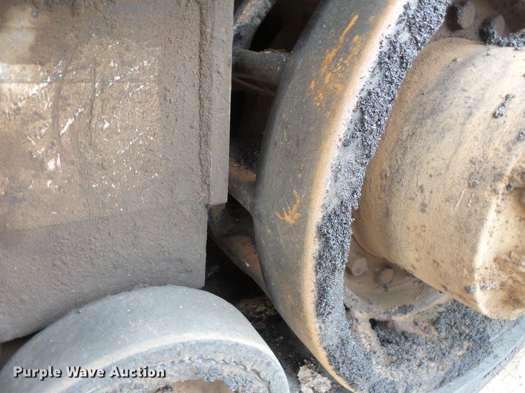 image for item DV9733 Blaw Knox PF-4410 paver