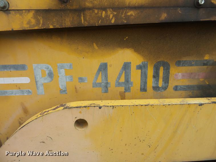 image for item DV9733 Blaw Knox PF-4410 paver